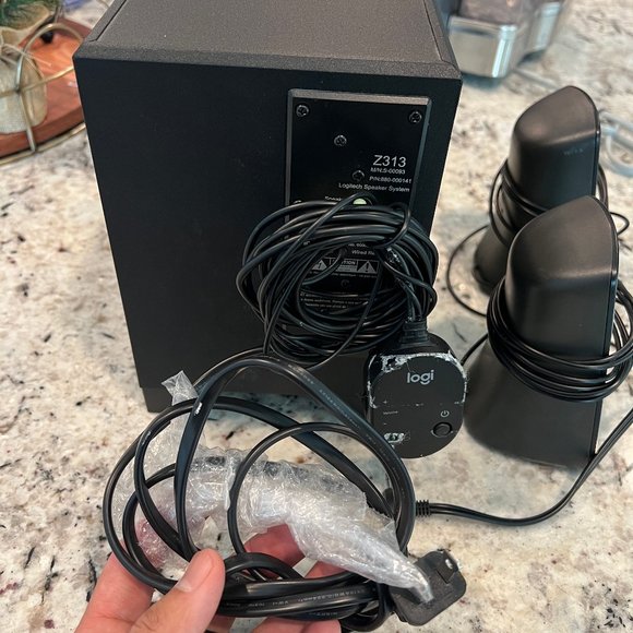 Logitech Computer Speaker with Subwoofer - Picture 4 of 5